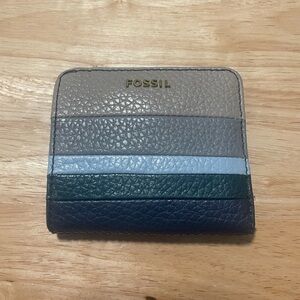 Fossil women’s Multicolor Leather Card Holder